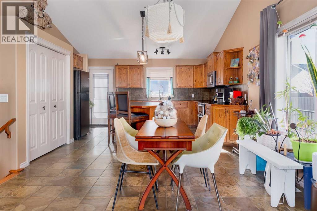 119 Hillview Lane, Strathmore, Alberta  T1P 1Z9 - Photo 6 - A2285755