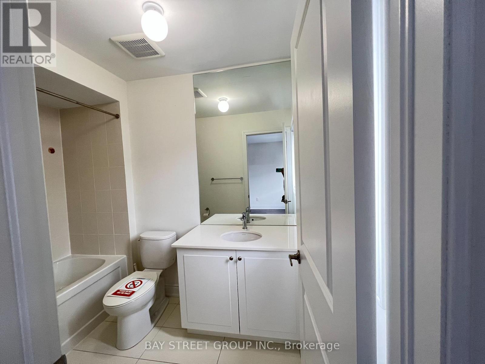 Upper - 4122 Highway 7 Road, Markham, Ontario  L3R 0W9 - Photo 6 - N12781874