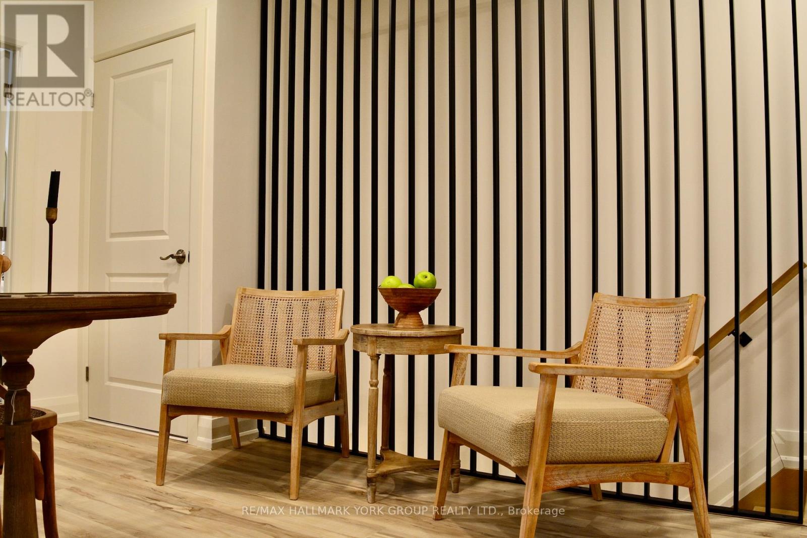 Upper - 398 Concord Avenue, Toronto, Ontario  M6H 2P8 - Photo 12 - W12781882