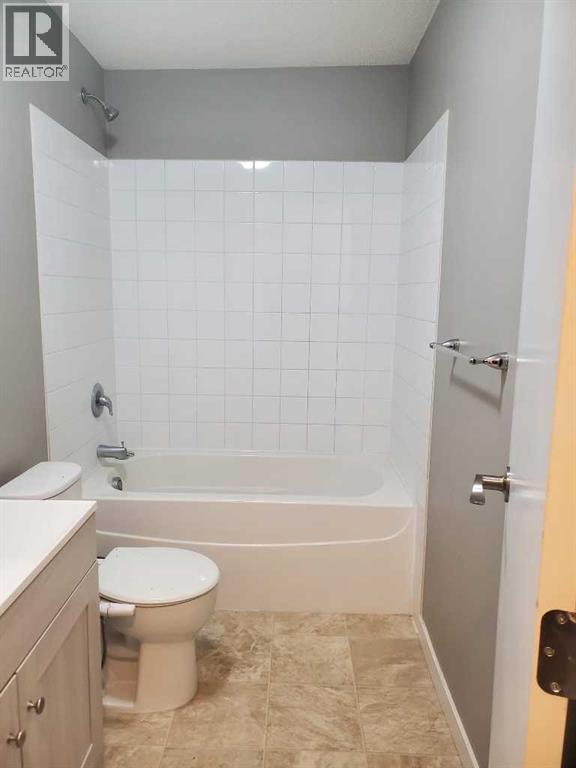 Unit 3, 4611 50 Street, Red Deer, Alberta  T4N 2C2 - Photo 15 - A2282766