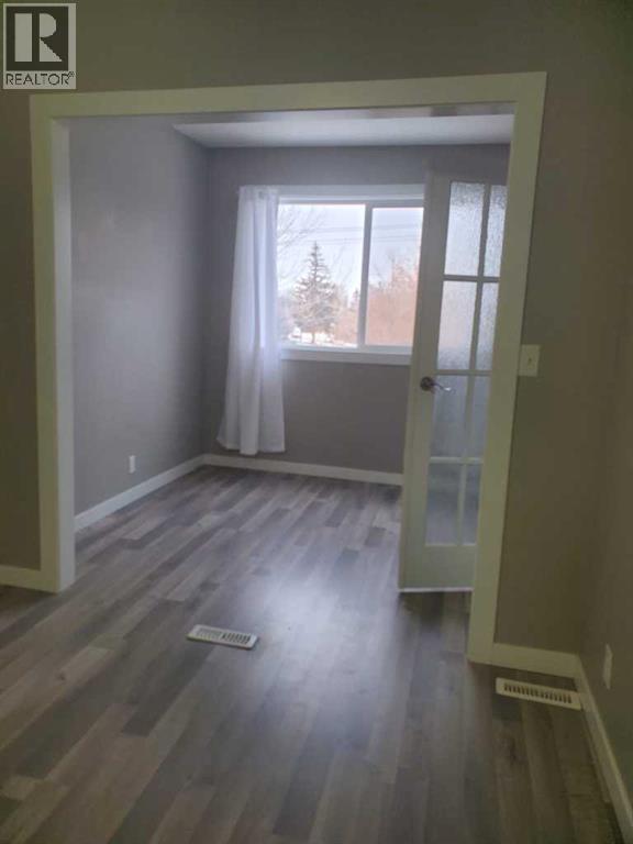 Unit 3, 4611 50 Street, Red Deer, Alberta  T4N 2C2 - Photo 11 - A2282766