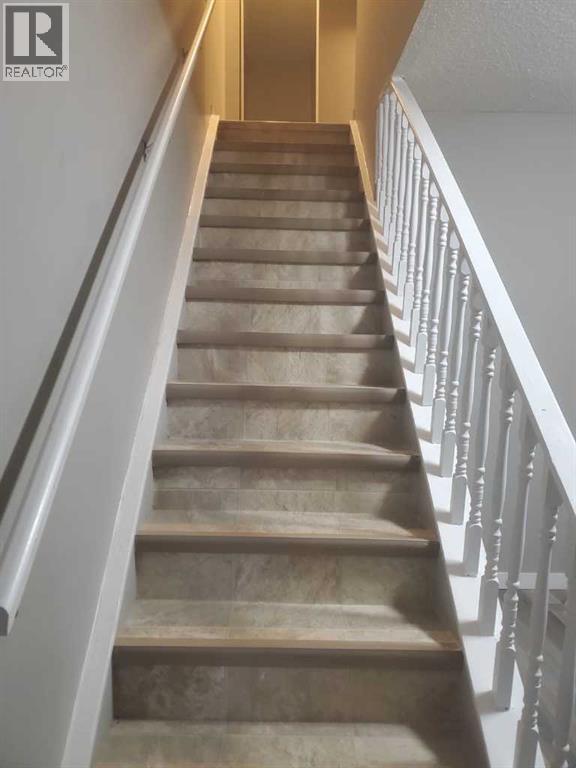 Unit 3, 4611 50 Street, Red Deer, Alberta  T4N 2C2 - Photo 13 - A2282766