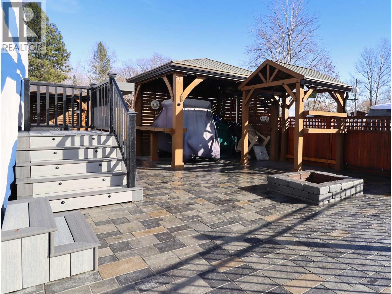 4 Eagle Lane, Lee Creek, British Columbia  V0E 1M4 - Photo 3 - 10375498