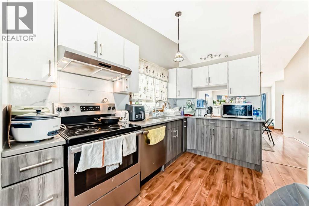 179 Hawkwood Boulevard Nw, Calgary, Alberta  T2R 0B3 - Photo 11 - A2269874