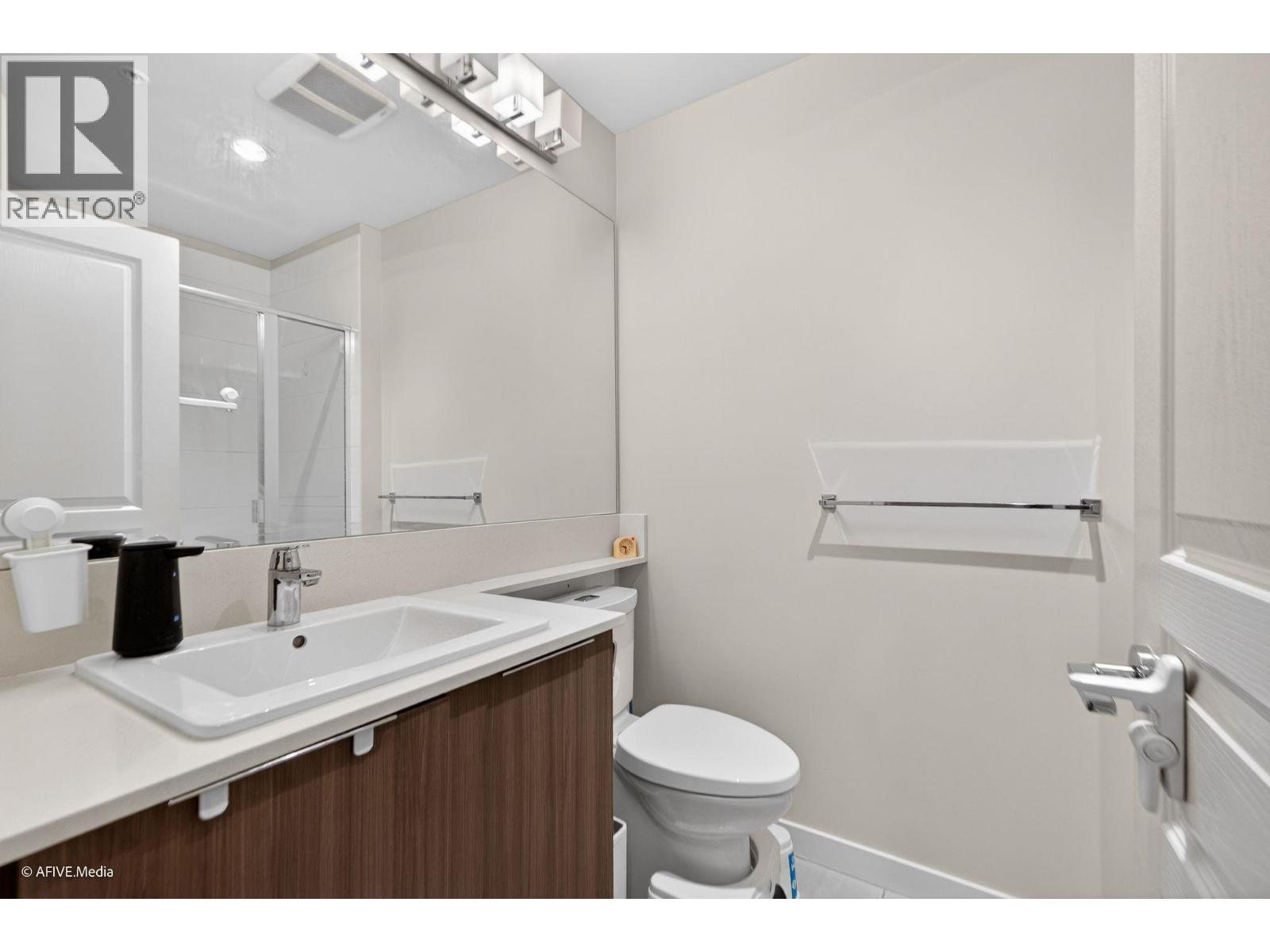 308 1151 Windsor Mews, Coquitlam, British Columbia  V3B 0M9 - Photo 17 - R3088940