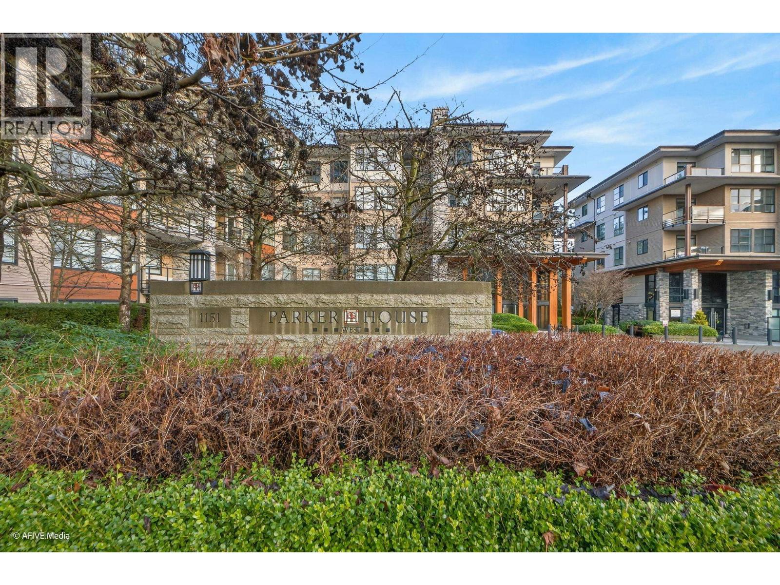 308 1151 Windsor Mews, Coquitlam, British Columbia  V3B 0M9 - Photo 2 - R3088940