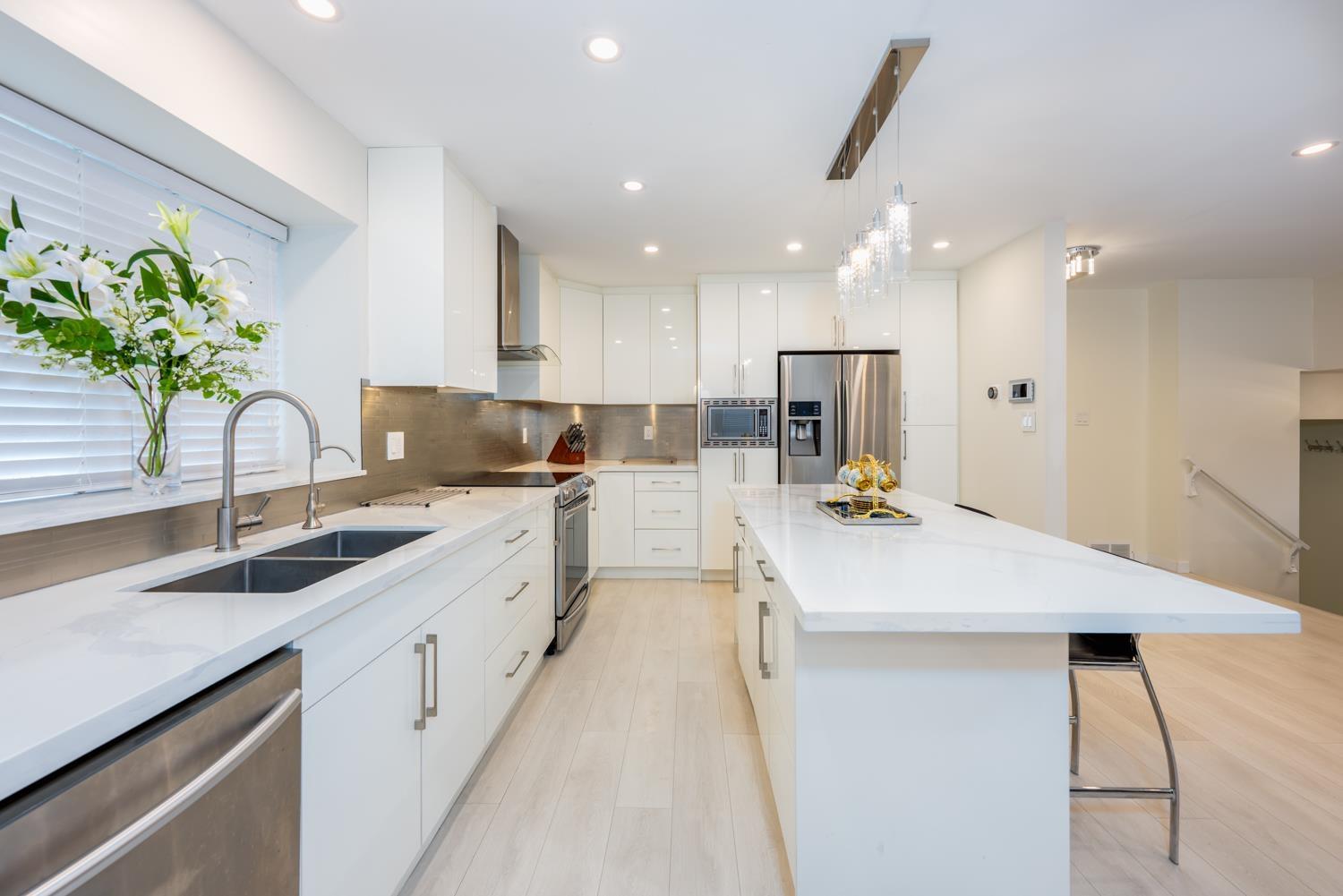 15759 101 Avenue, Surrey, British Columbia  V4N 2S5 - Photo 10 - R3085854