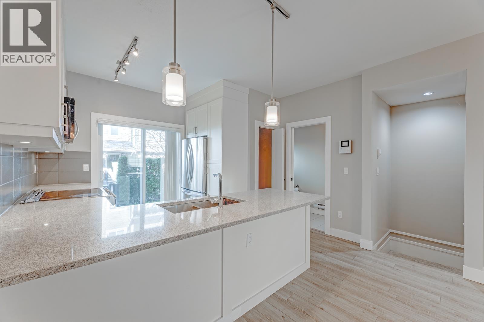 303 1405 Dayton Street, Coquitlam, British Columbia  V3E 0L4 - Photo 12 - R3089082