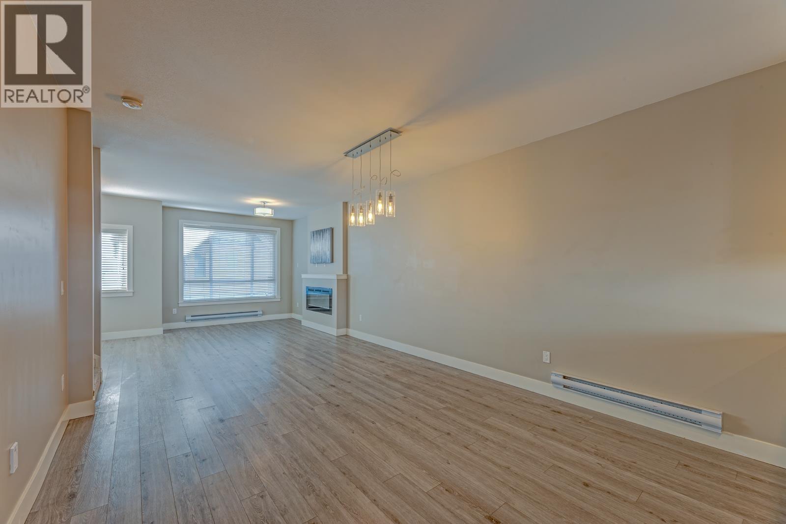 303 1405 Dayton Street, Coquitlam, British Columbia  V3E 0L4 - Photo 5 - R3089082