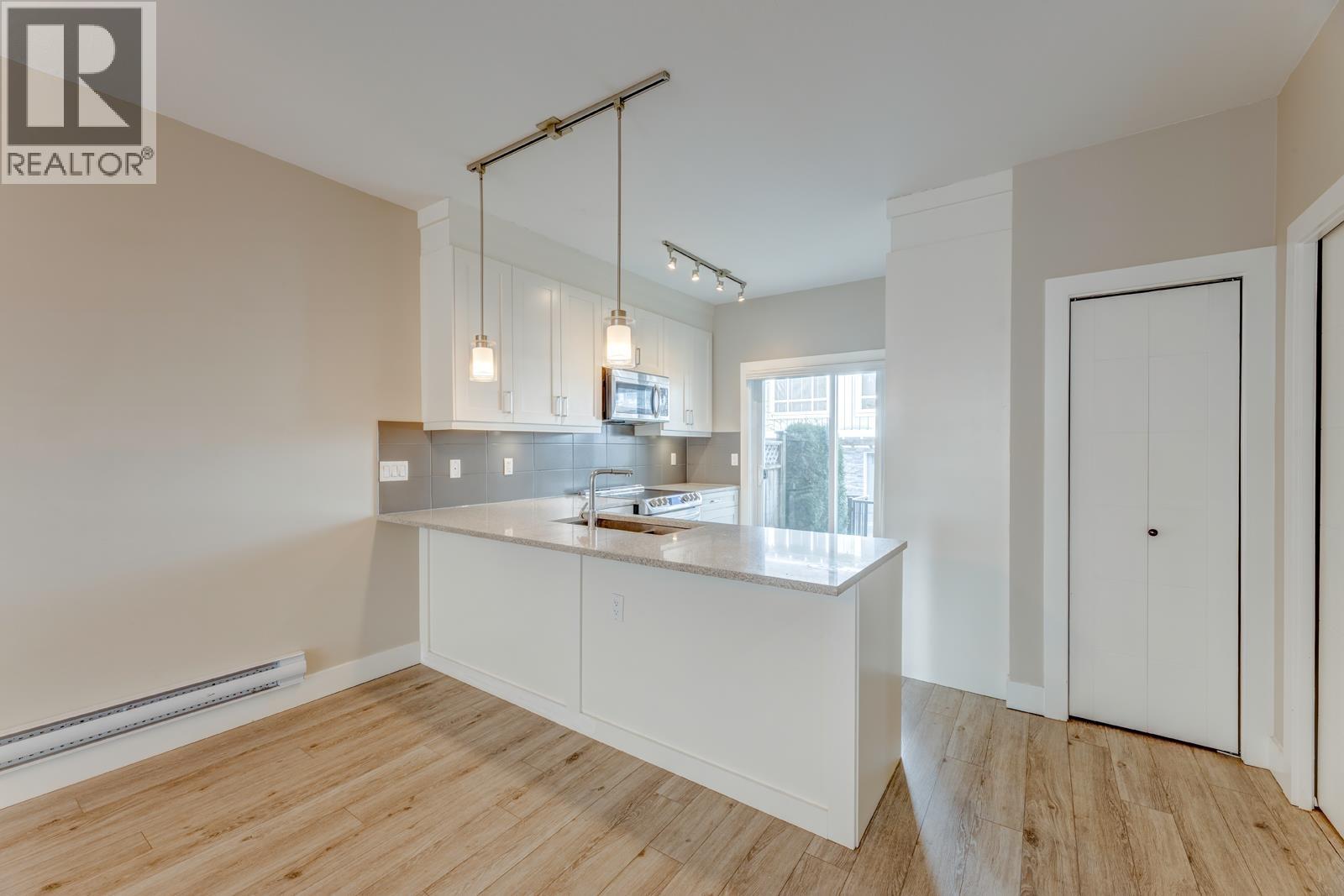 303 1405 Dayton Street, Coquitlam, British Columbia  V3E 0L4 - Photo 14 - R3089082