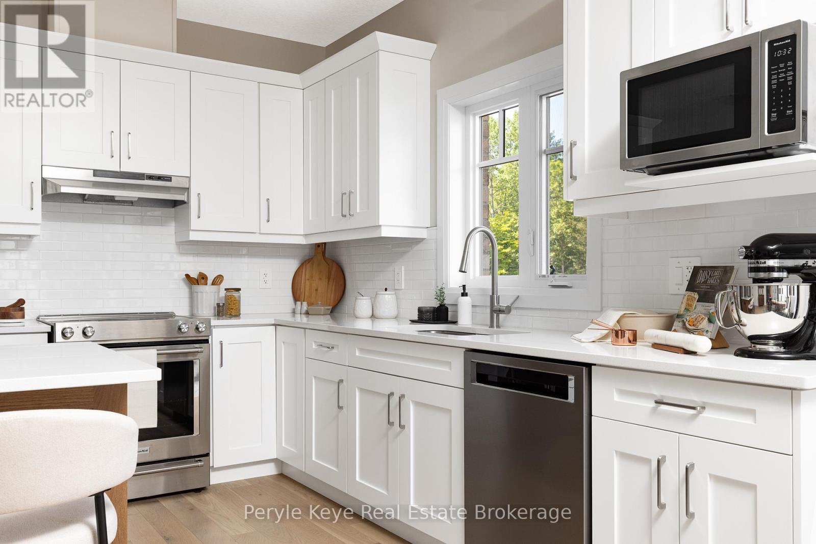 14 Charles Morley Boulevard, Huntsville, Ontario  P1H 0G5 - Photo 13 - X12781970