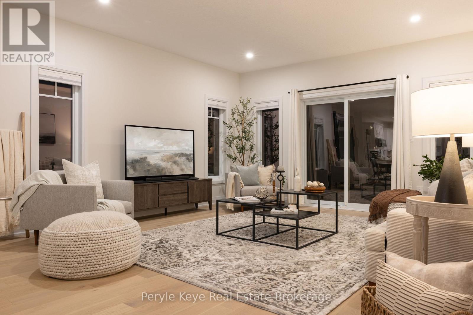 14 Charles Morley Boulevard, Huntsville, Ontario  P1H 0G5 - Photo 4 - X12781970