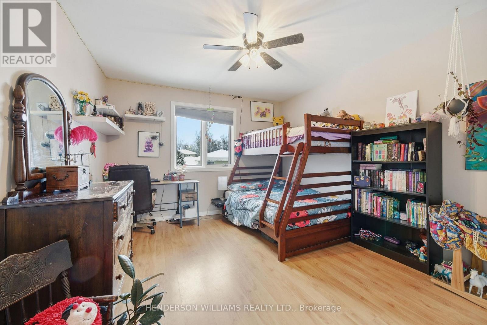 42 Forchuk Crescent, Quinte West (Trenton Ward), Ontario  K8V 6N2 - Photo 17 - X12781948