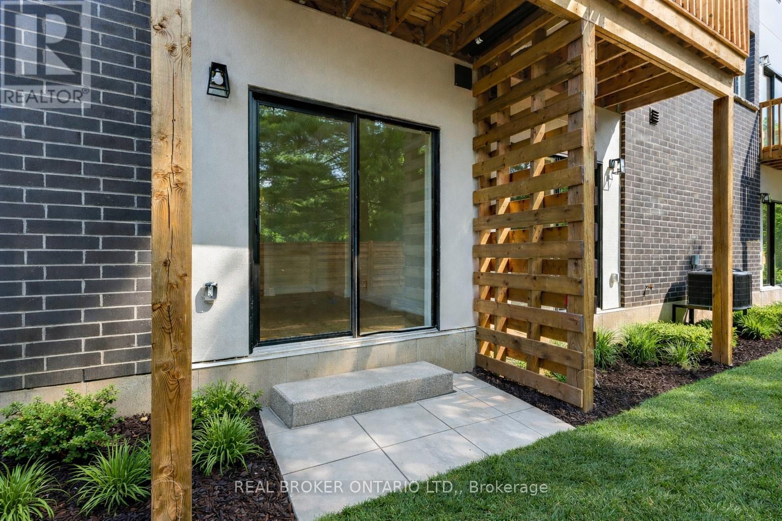 Unit 3 - 161 Fifth Avenue, Brant, Ontario  N3S 1A3 - Photo 36 - X12342963