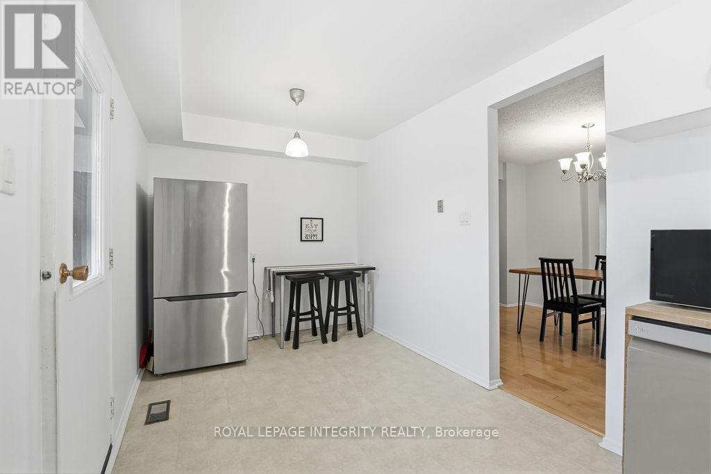 8 - 3205 Uplands Drive, Ottawa, Ontario  K1V 9T3 - Photo 14 - X12781954