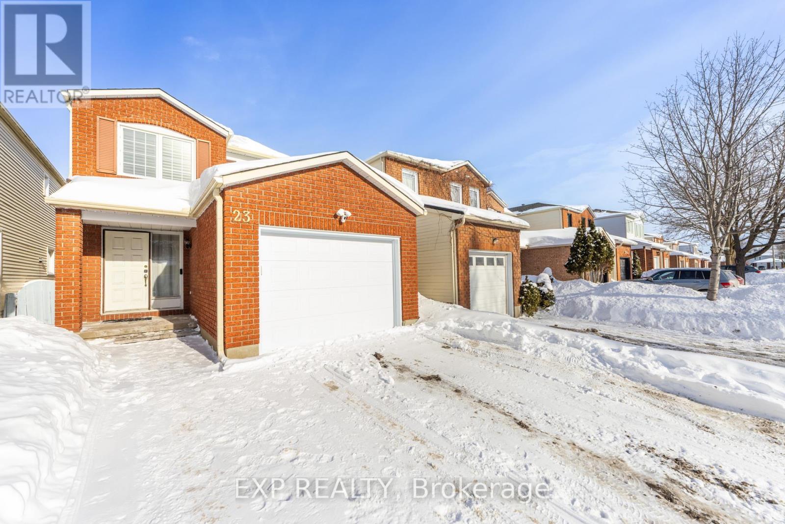 23 Raj Terrace, Ottawa, Ontario  K1G 4T3 - Photo 2 - X12782002