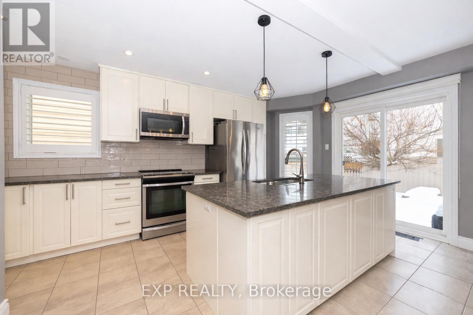 23 Raj Terrace, Ottawa, Ontario  K1G 4T3 - Photo 7 - X12782002