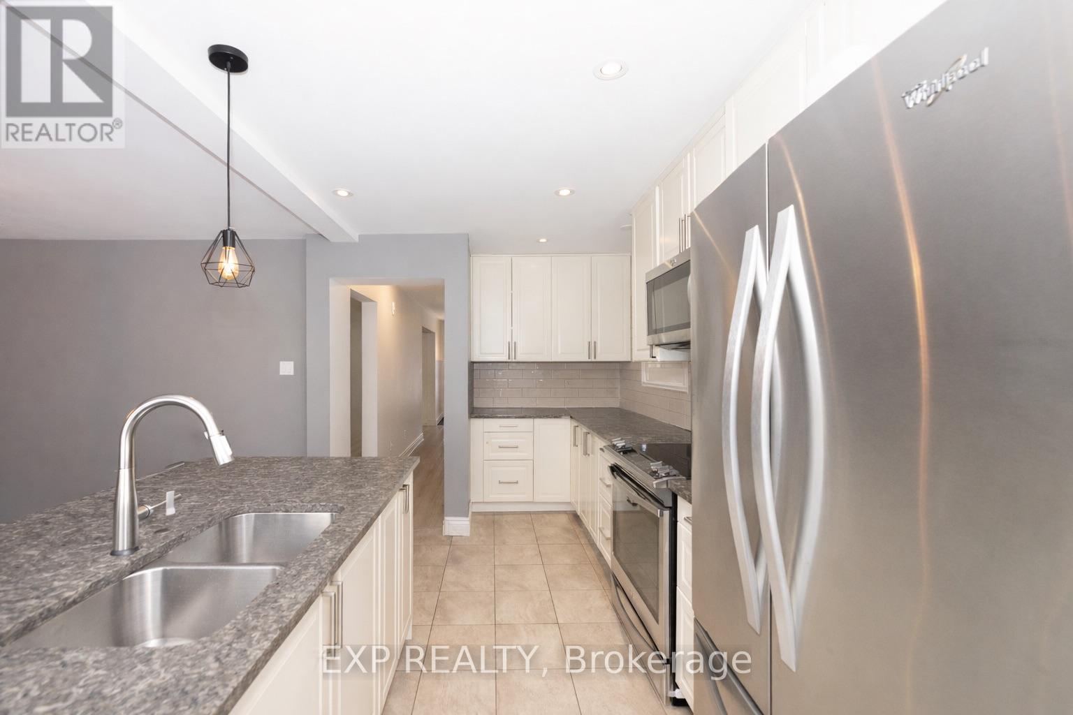 23 Raj Terrace, Ottawa, Ontario  K1G 4T3 - Photo 8 - X12782002