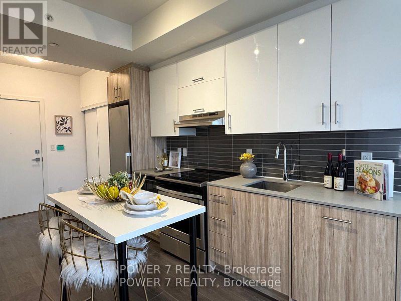 1705 - 180 Fairview Mall Drive, Toronto, Ontario  M2J 4T1 - Photo 5 - C12781932