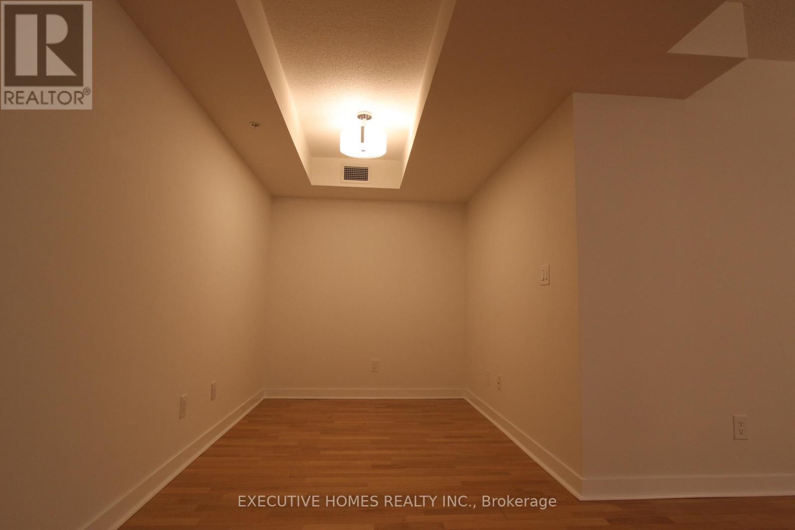 1506 - 295 Adelaide Street W, Toronto, Ontario  M5V 0L4 - Photo 10 - C12781980