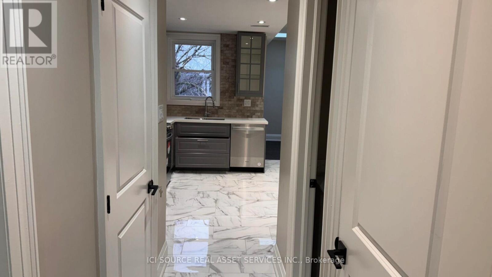 2nd Flr Unit A - 615 College Street, Toronto, Ontario  M6G 1B5 - Photo 1 - C12781996