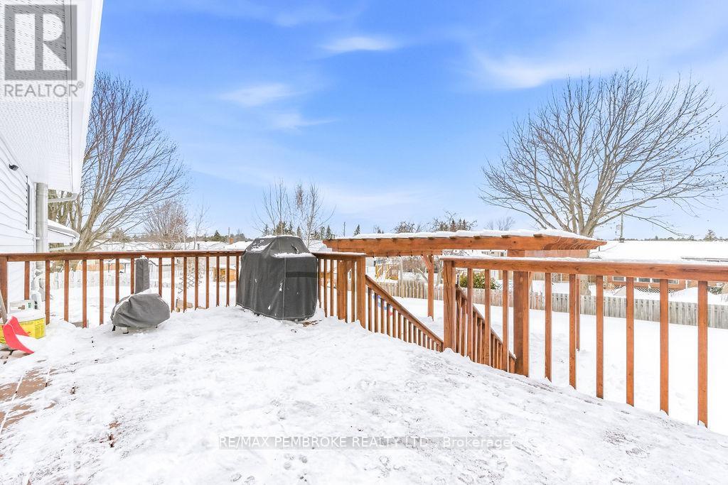 22 James Street, Petawawa, Ontario  K8H 3B5 - Photo 31 - X12782016