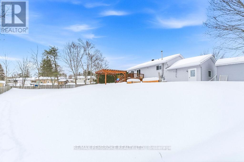 22 James Street, Petawawa, Ontario  K8H 3B5 - Photo 33 - X12782016