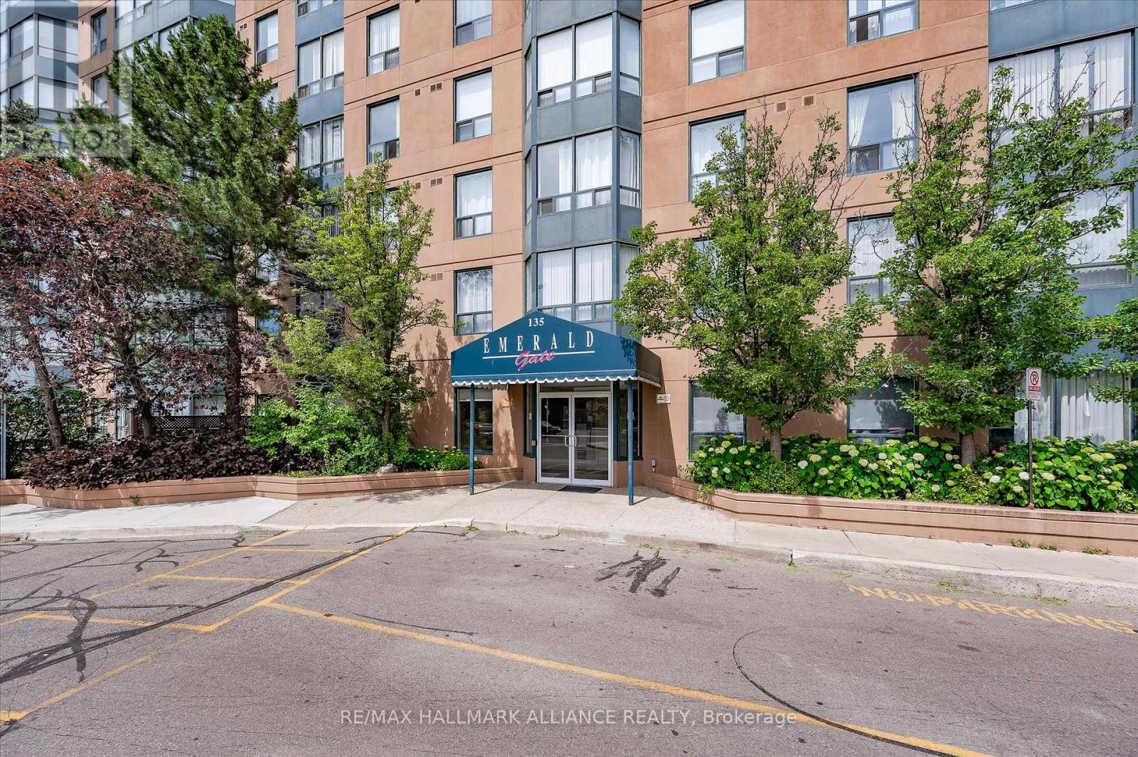 507 - 135 HILLCREST AVENUE, Mississauga, Ontario