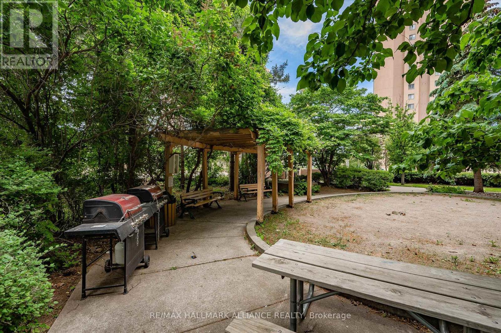 507 - 135 Hillcrest Avenue, Mississauga, Ontario  L5B 4B1 - Photo 23 - W12781978