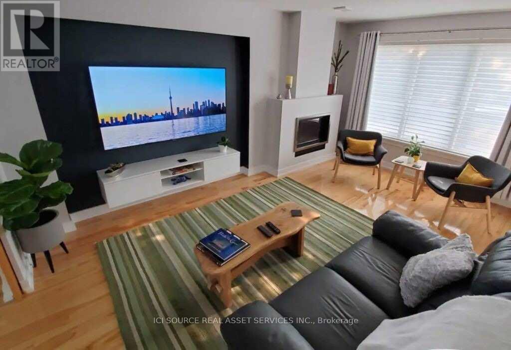 77a Runnymede Road, Toronto, Ontario  M6S 2Y4 - Photo 3 - W12782004