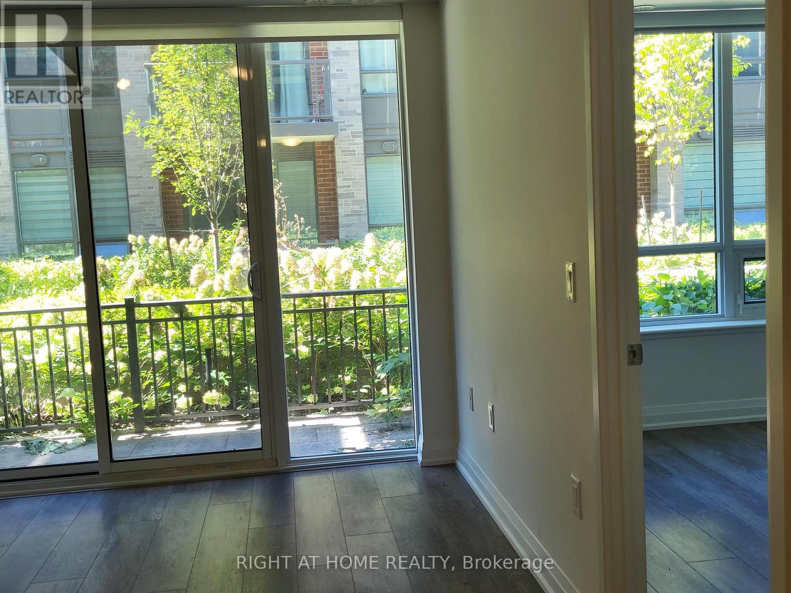 115 - 95 Attmar Drive, Brampton, Ontario  L6P 0Y6 - Photo 6 - W12782010