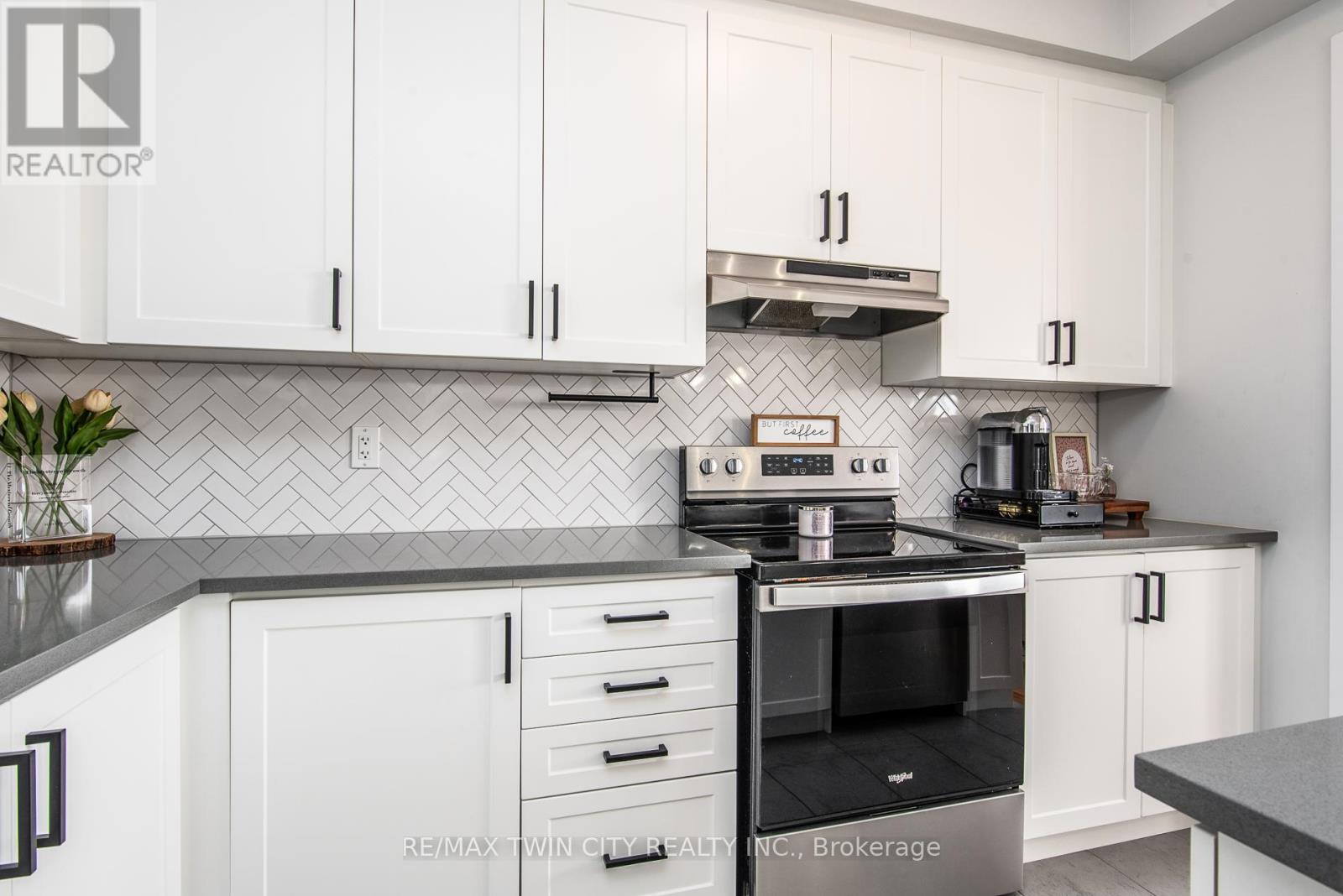 872 Sobeski Avenue, Woodstock, Ontario  N4T 0P2 - Photo 18 - X12781958