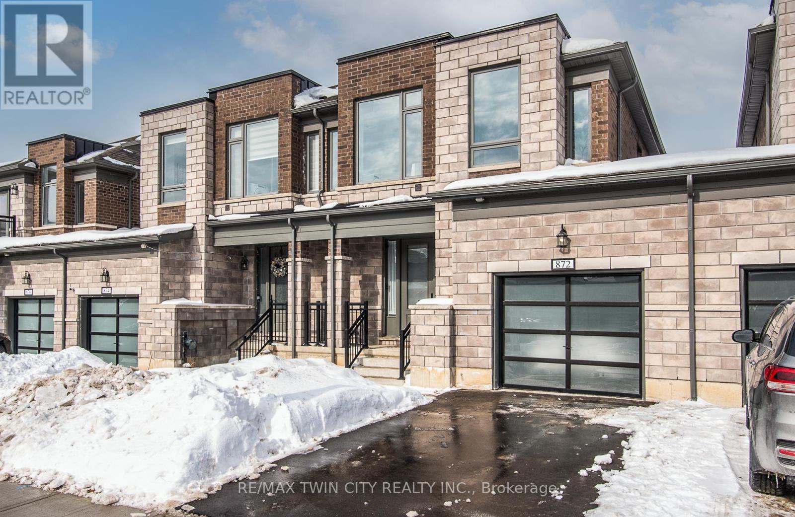 872 Sobeski Avenue, Woodstock, Ontario  N4T 0P2 - Photo 2 - X12781958