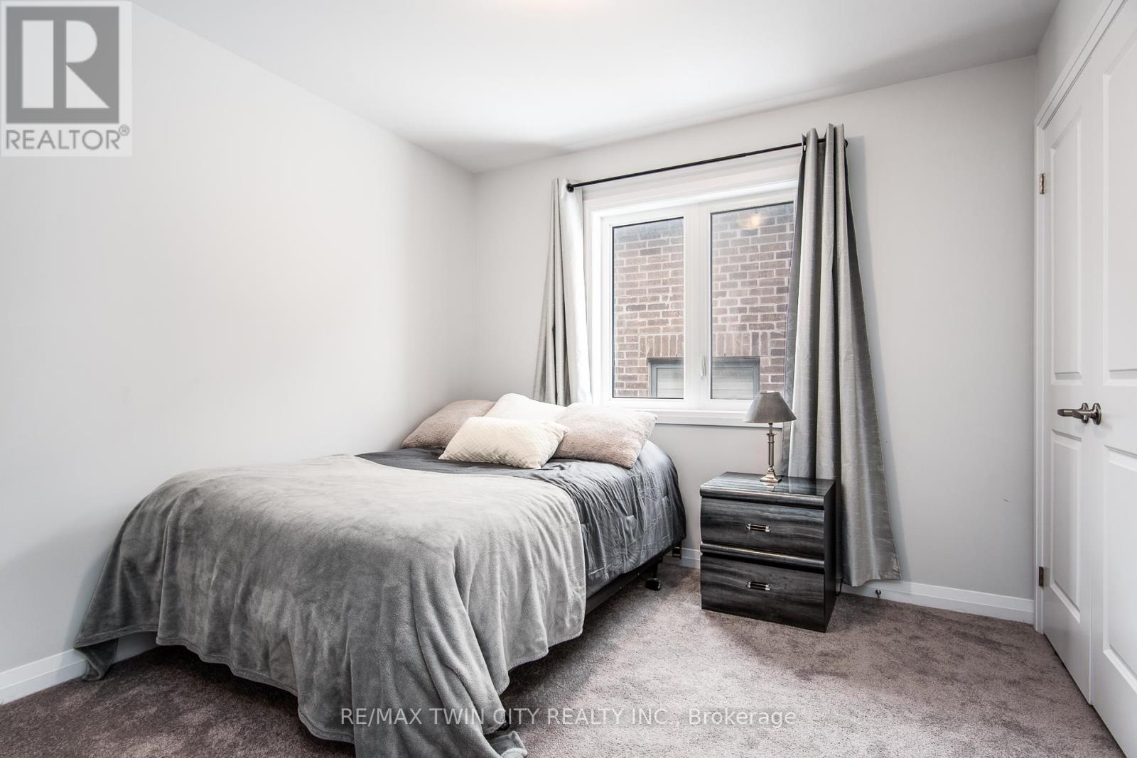 872 Sobeski Avenue, Woodstock, Ontario  N4T 0P2 - Photo 35 - X12781958