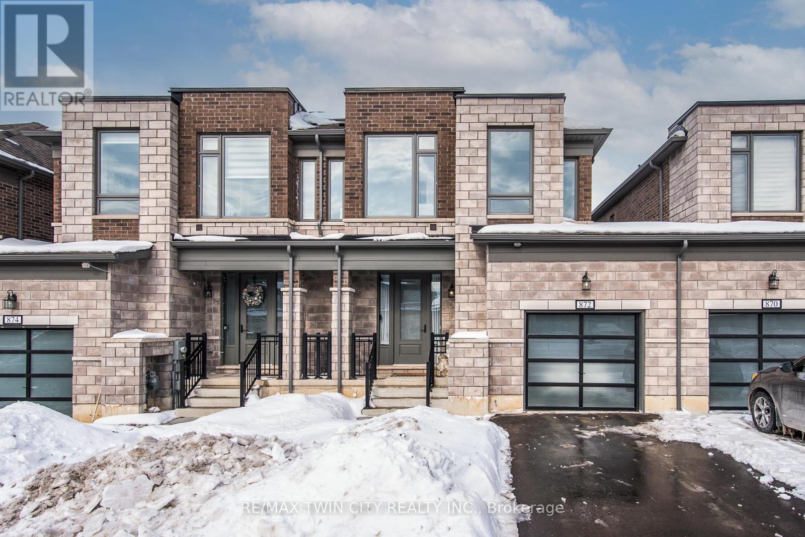 872 Sobeski Avenue, Woodstock, Ontario  N4T 0P2 - Photo 4 - X12781958