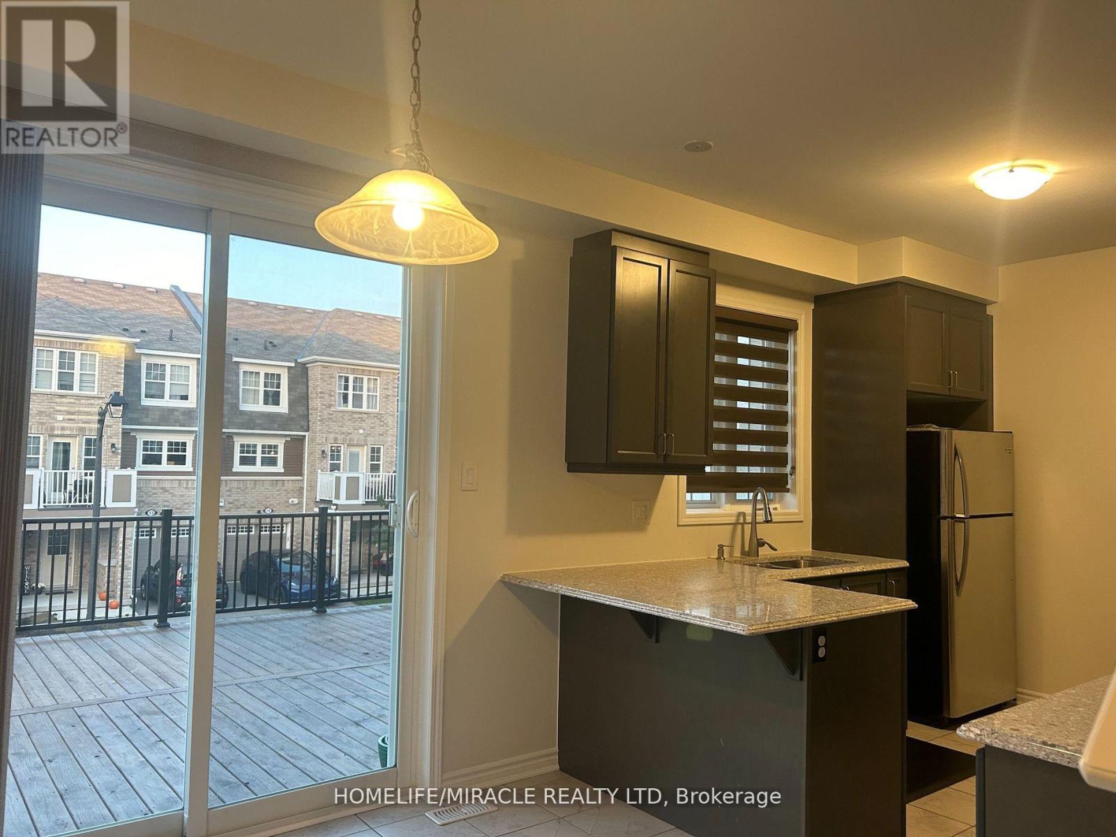 6 - 22 Spring Creek Drive, Hamilton (Waterdown), Ontario  L8B 1V7 - Photo 11 - X12781960