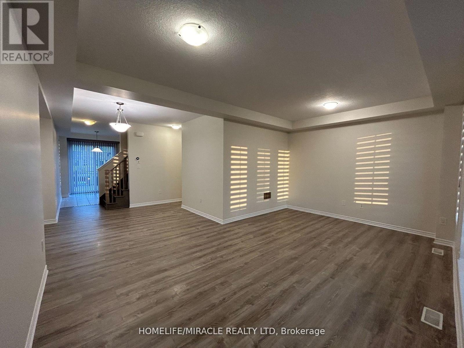 6 - 22 Spring Creek Drive, Hamilton (Waterdown), Ontario  L8B 1V7 - Photo 8 - X12781960