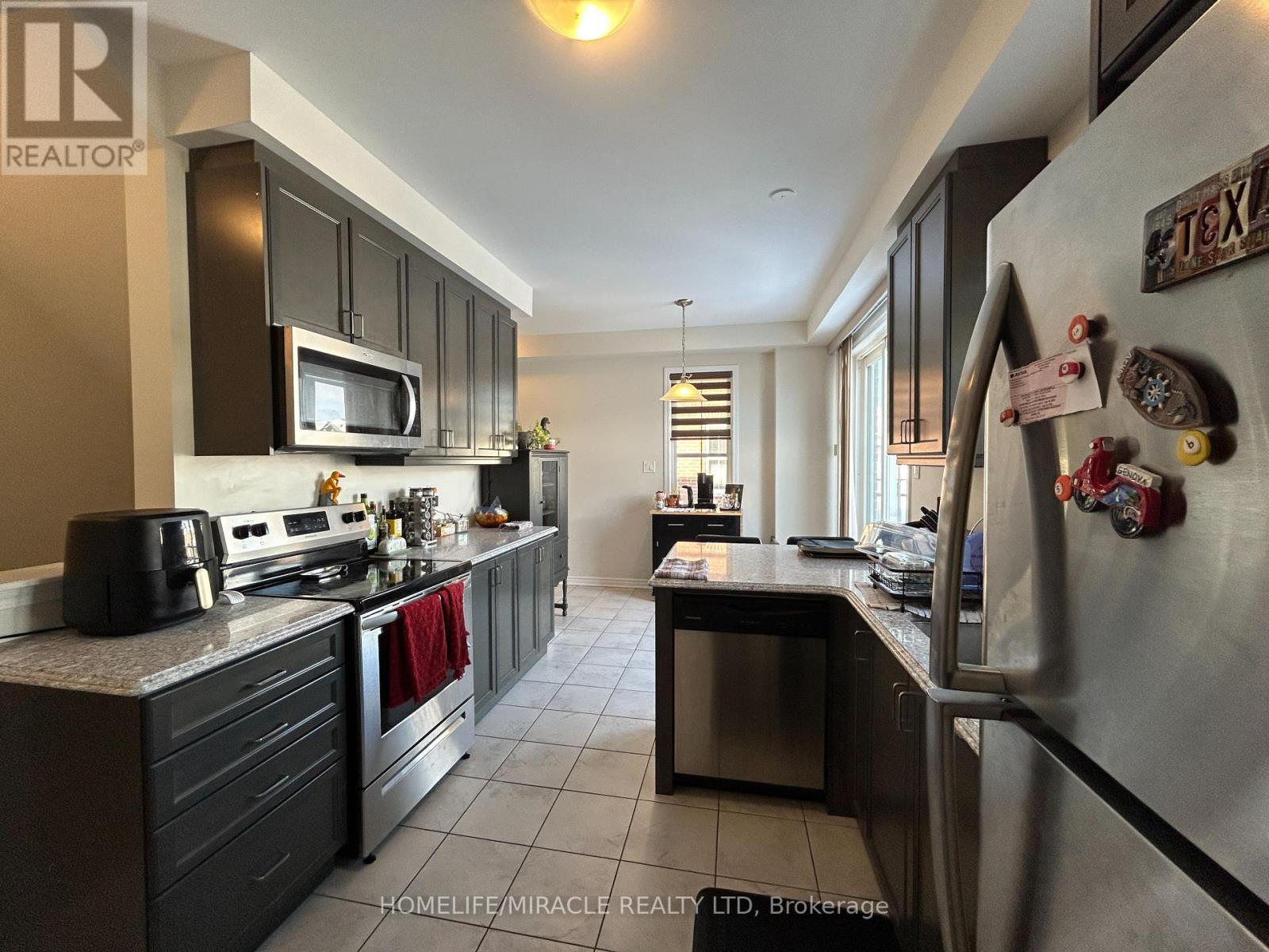 6 - 22 Spring Creek Drive, Hamilton, Ontario  L8B 1V7 - Photo 9 - X12781964