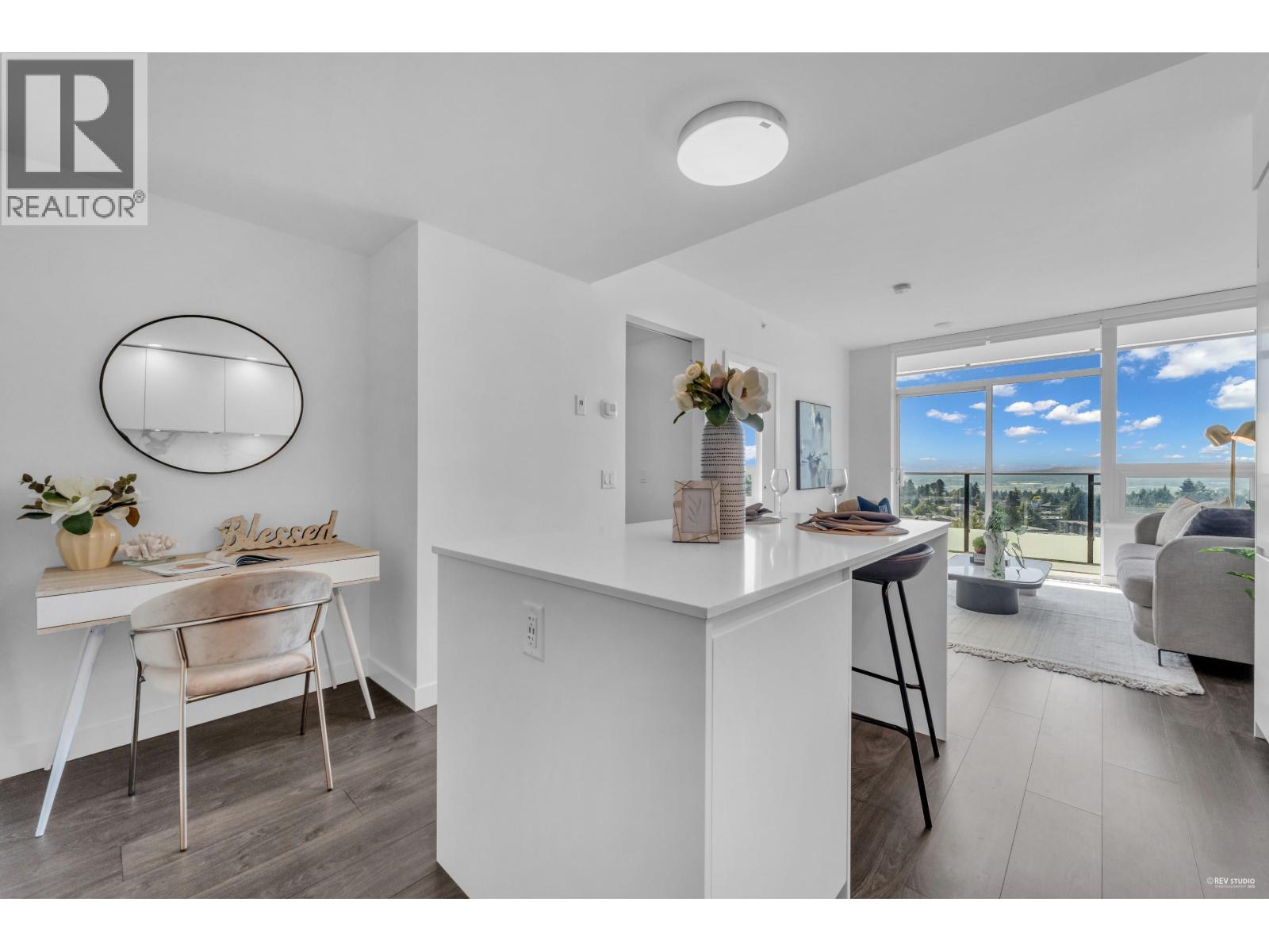 Listing Picture 8 of 38 : 1105 6463 SILVER AVENUE, Burnaby / 本拿比 - 魯藝地產 Yvonne Lu Group - MLS Medallion Club Member