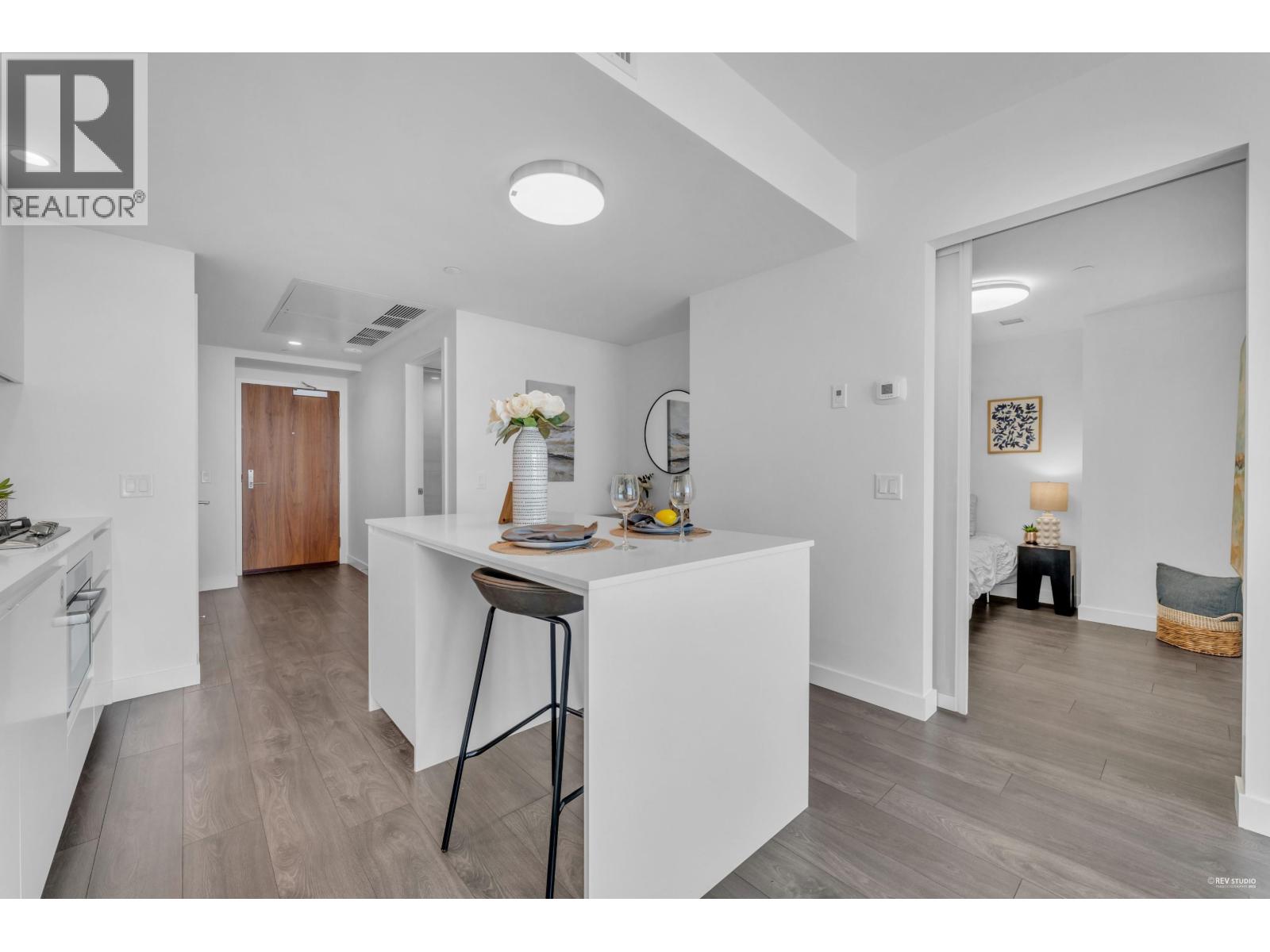 Listing Picture 15 of 38 : 1105 6463 SILVER AVENUE, Burnaby / 本拿比 - 魯藝地產 Yvonne Lu Group - MLS Medallion Club Member