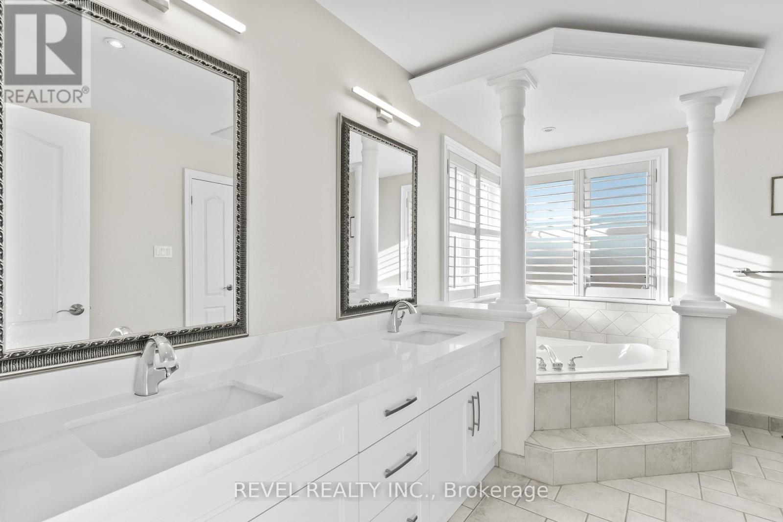 70 Applewood Crescent, Whitby, Ontario L1N 2E6 - Photo 24 - E12782020