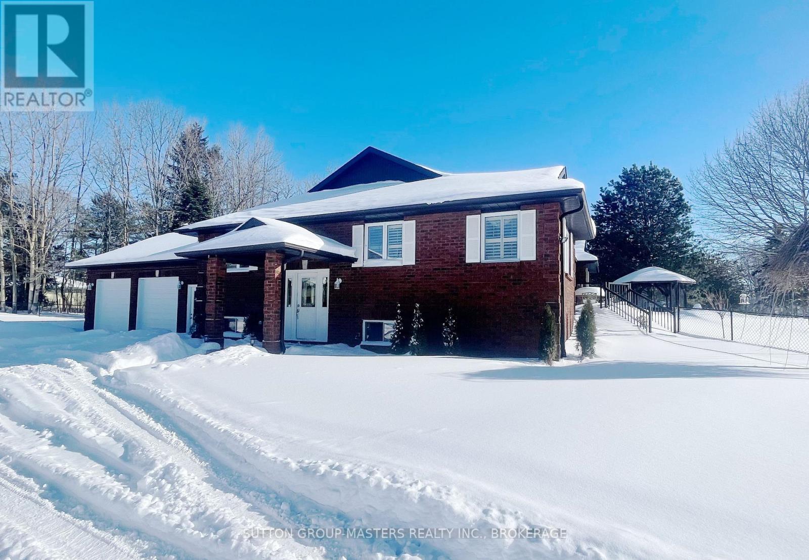 911 SCHOOL ROAD, Kingston, Ontario