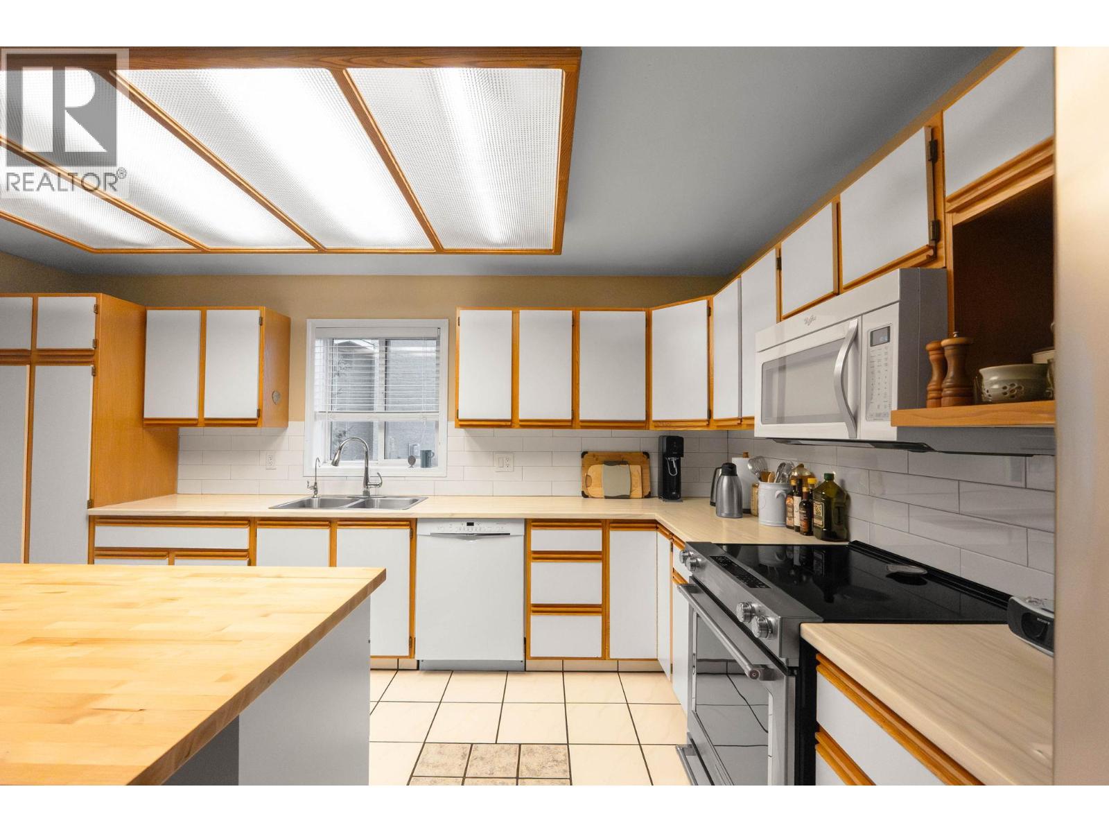 6292 Whinton Crescent, Peachland, British Columbia  V0H 1X7 - Photo 10 - 10373966