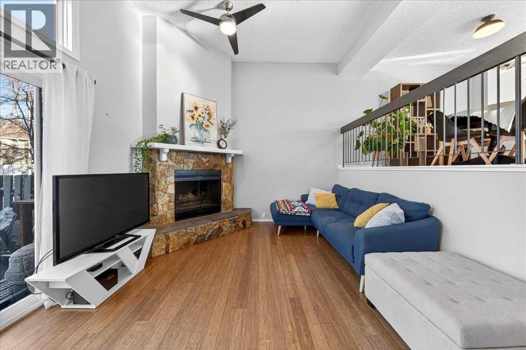 112 Glamis Terrace Sw, Calgary, Alberta  T3E 6V3 - Photo 7 - A2280483