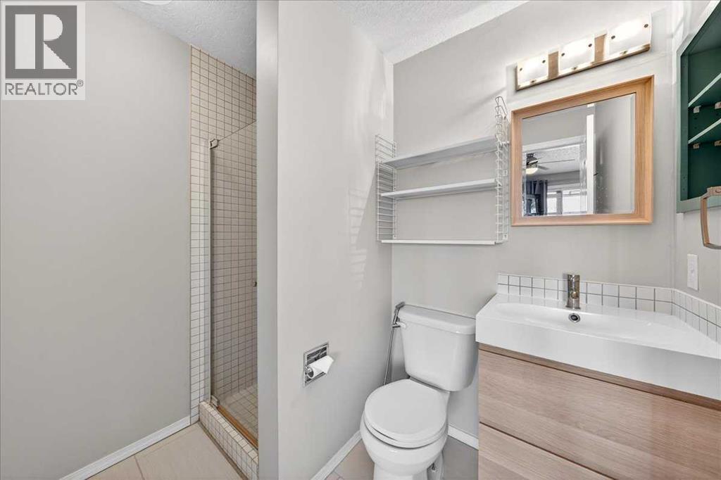 112 Glamis Terrace Sw, Calgary, Alberta  T3E 6V3 - Photo 33 - A2280483