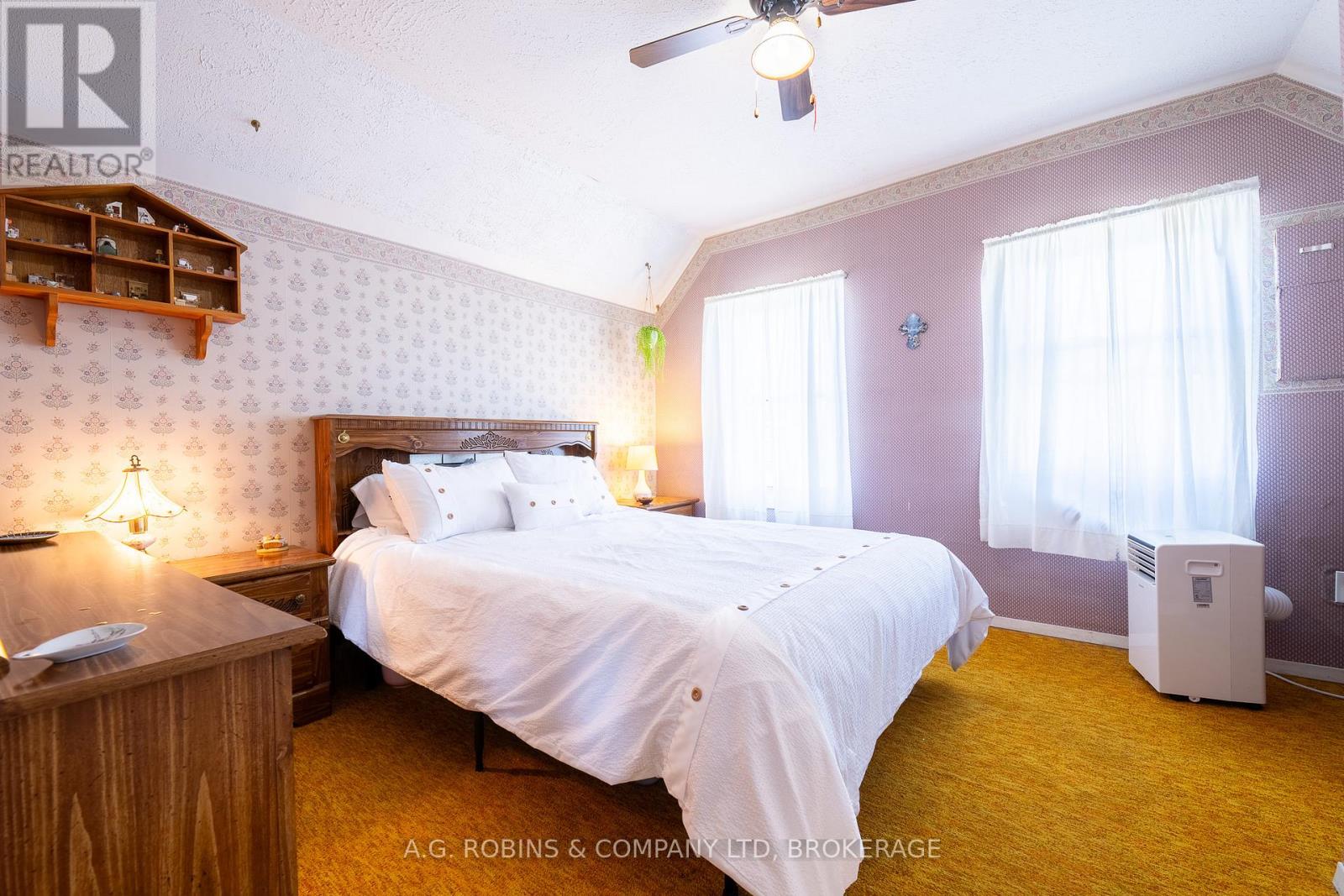 52 Charles Street, Port Colborne, Ontario  L3K 3R4 - Photo 11 - X12782036