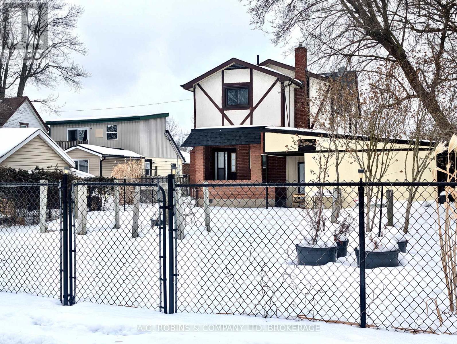 52 Charles Street, Port Colborne, Ontario  L3K 3R4 - Photo 15 - X12782036