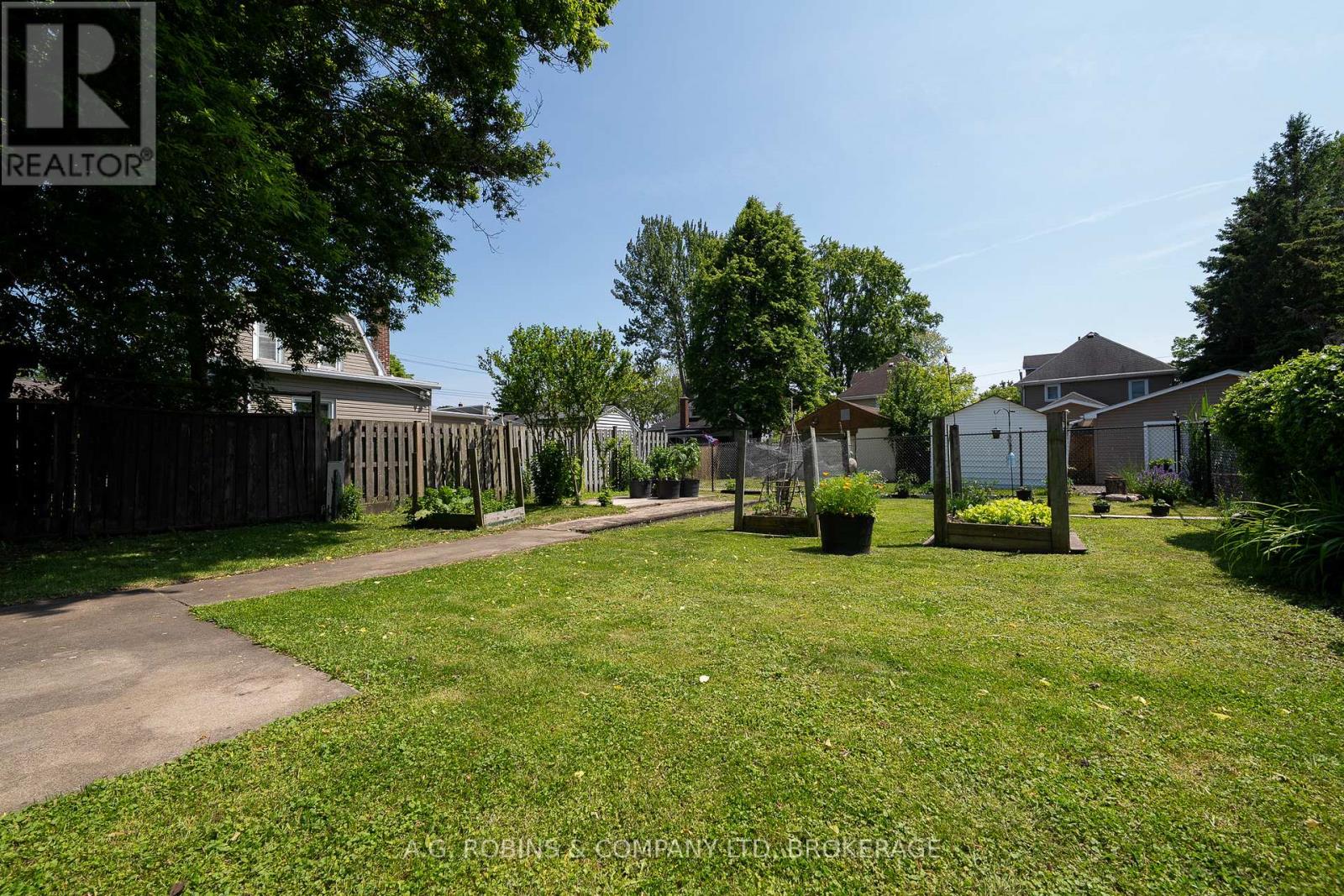 52 Charles Street, Port Colborne, Ontario  L3K 3R4 - Photo 17 - X12782036