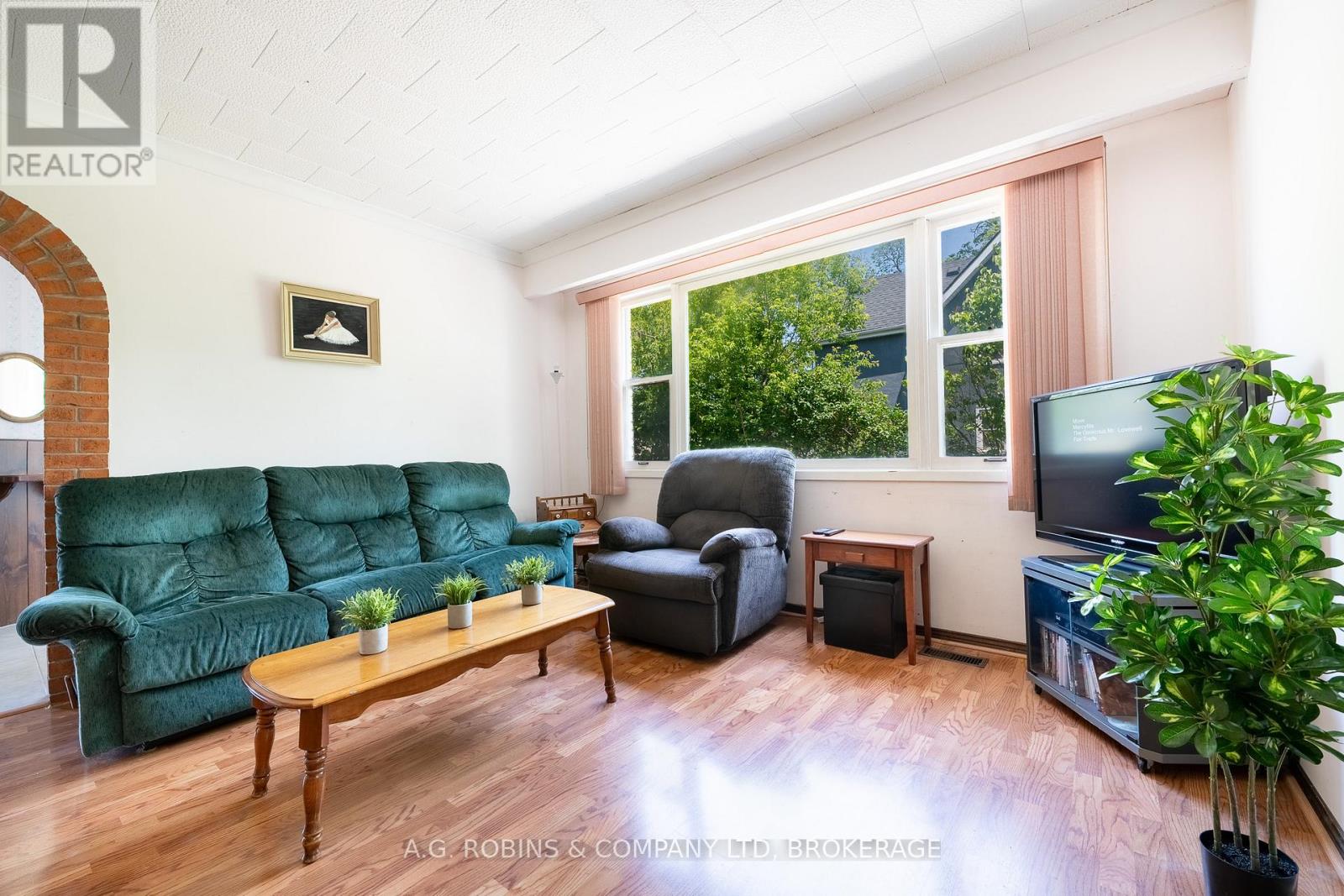 52 Charles Street, Port Colborne, Ontario  L3K 3R4 - Photo 5 - X12782036