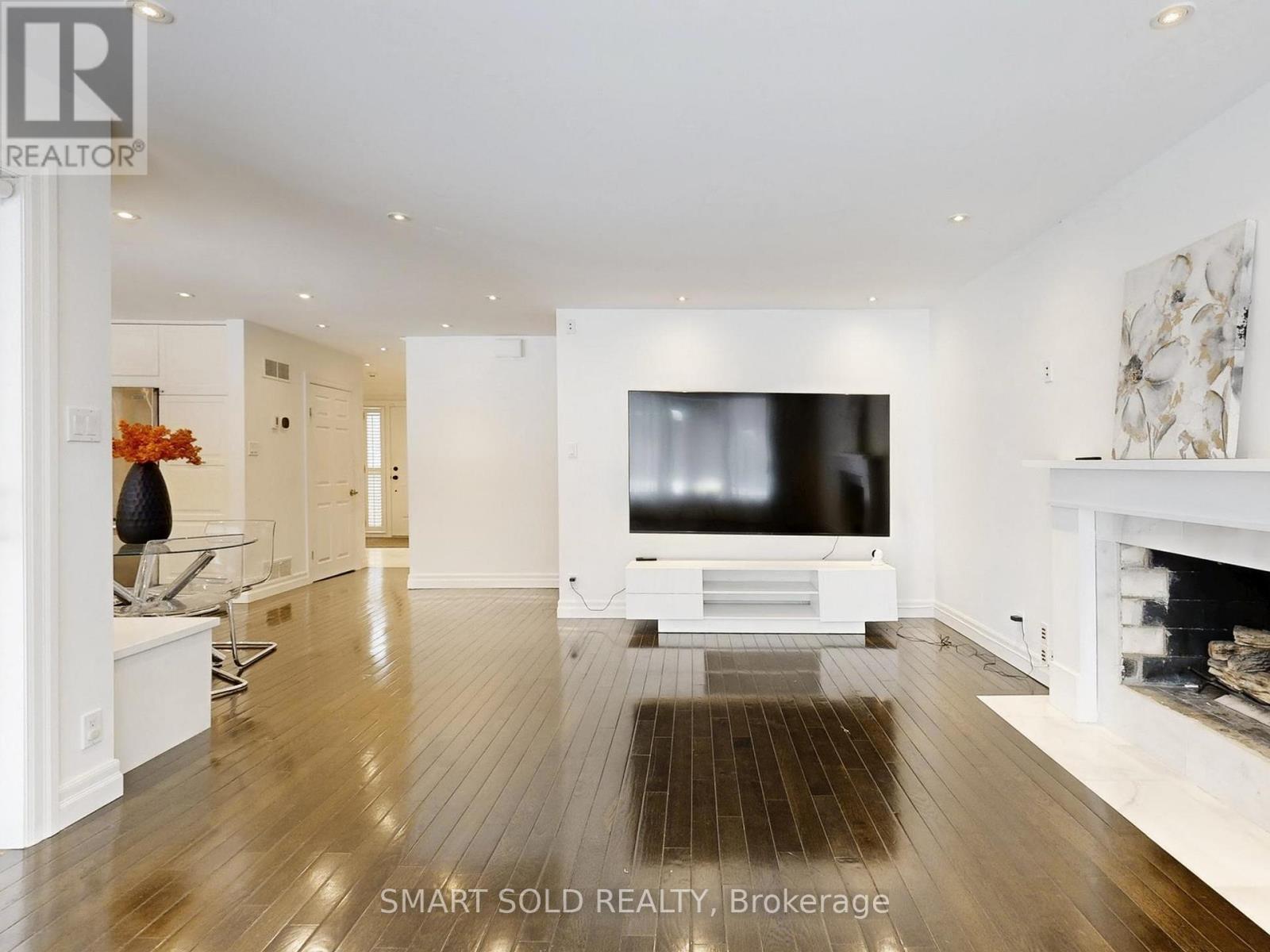 9 Carluke Crescent, Toronto, Ontario  M2L 2H7 - Photo 11 - C12781858